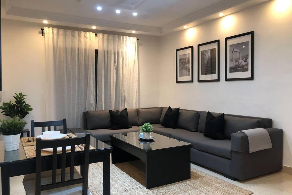 Luxury Apartment In Awesome Location In Amán Exterior foto